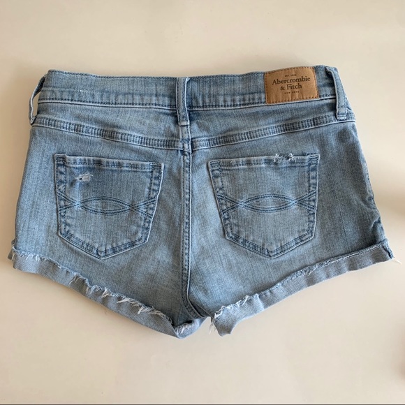 A&F Low Rise Jean Shorts - Picture 3 of 8